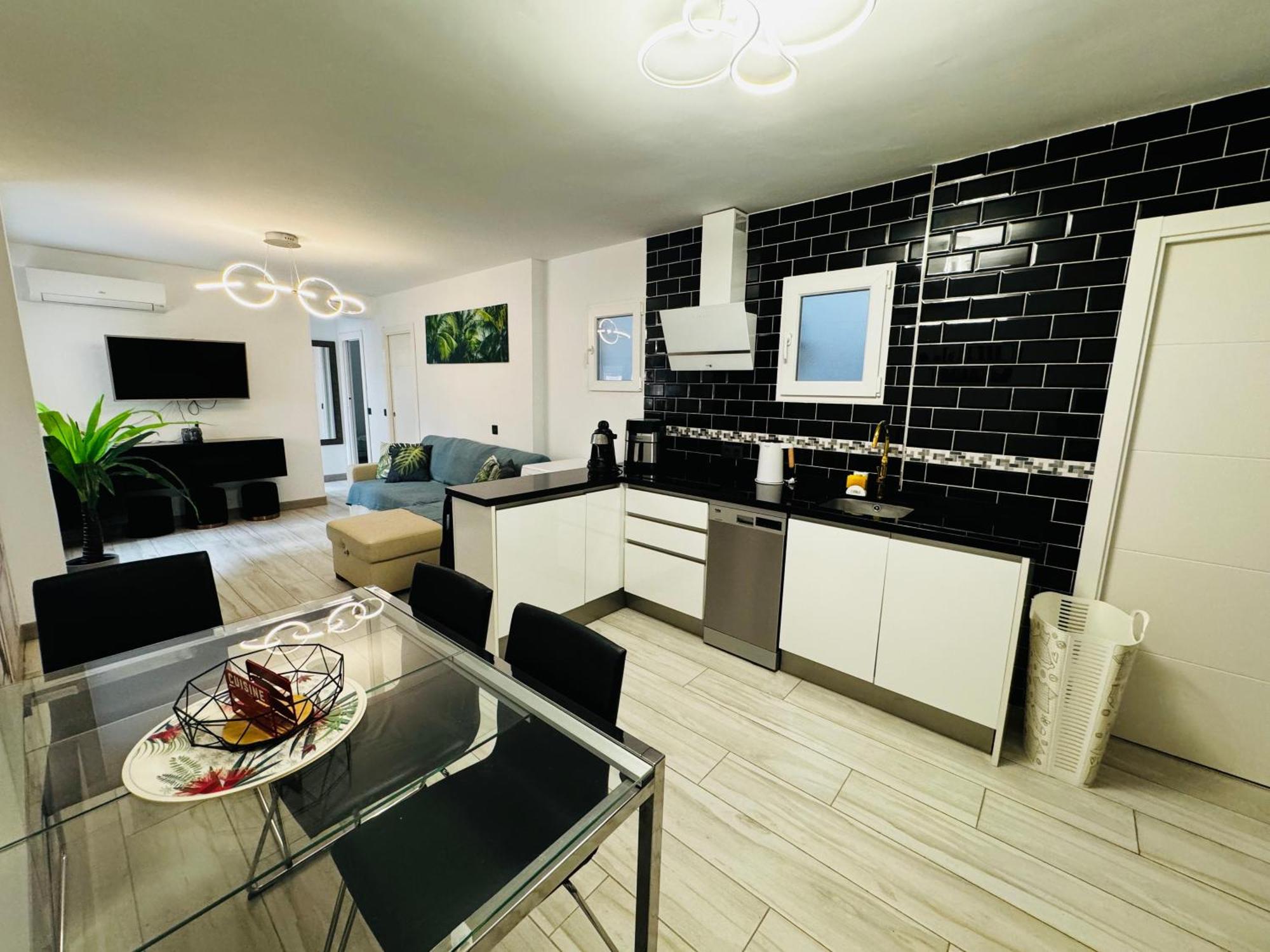 Apartamento Fabrynne Beach Malaga Zewnętrze zdjęcie